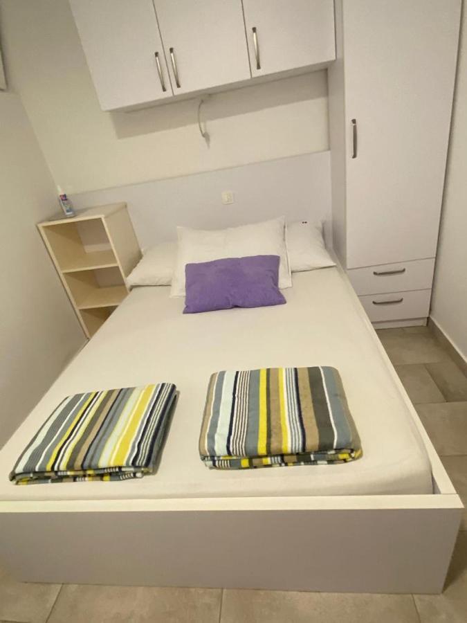 Tissa-Novalja Apartment Bagian luar foto